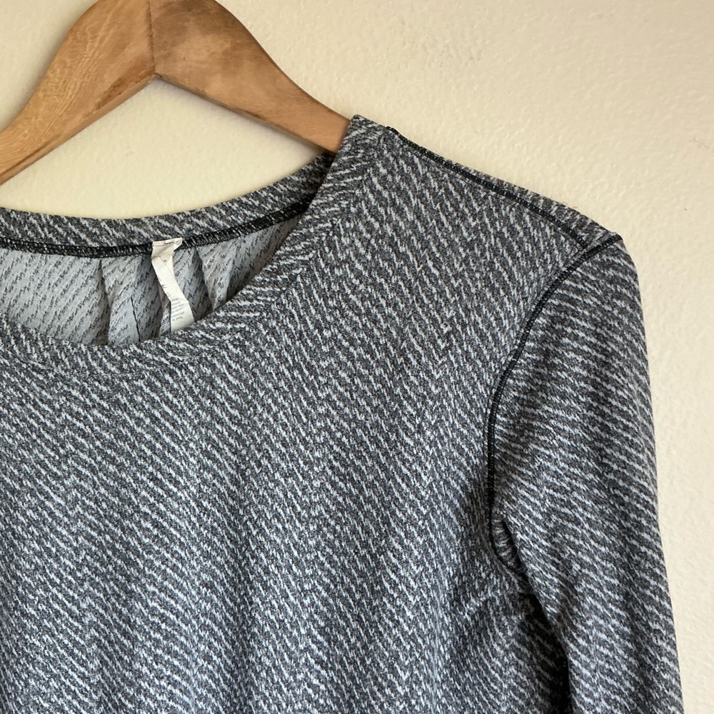 Lululemon Athletica Gray Patterned Top Herringbon… - image 1